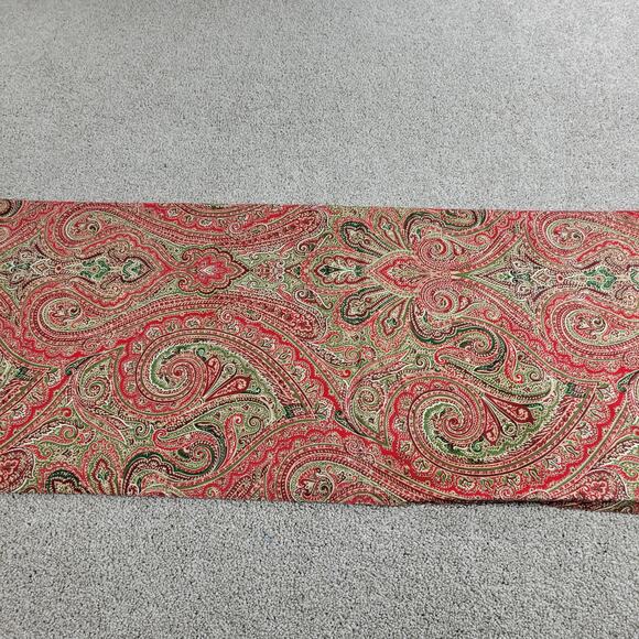 Christmas Table Runner 70x14.5 Red Green Paisley Holiday Home Table Decor - Picture 10 of 12